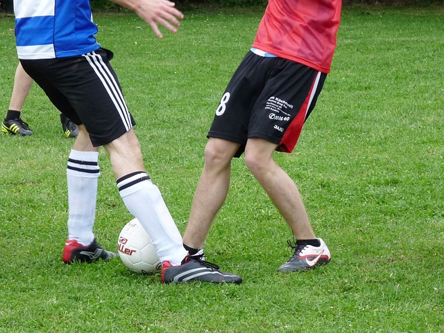 为什么说“跑步、骑行、羽毛球”，是体育三毒呢？