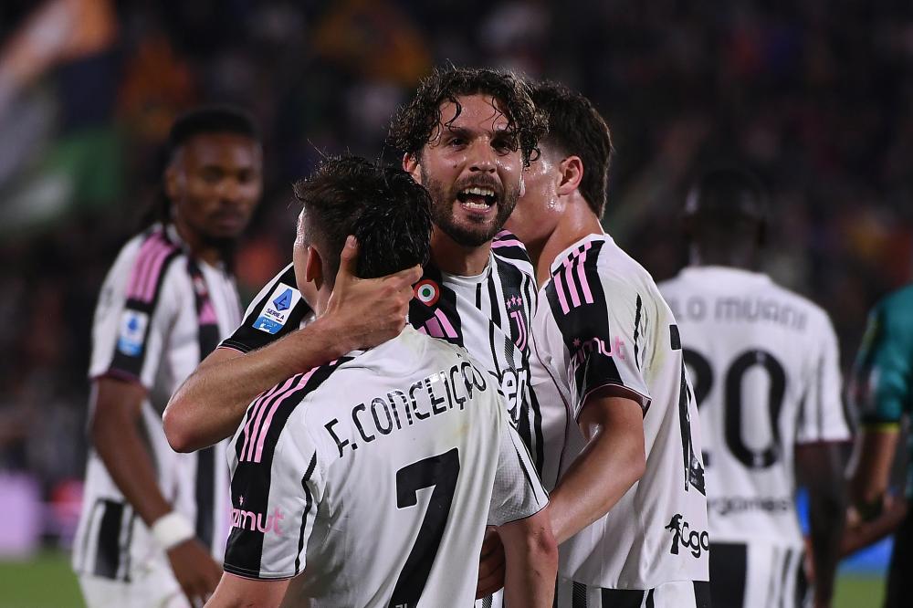 意媒：斯帕莱蒂想买中场，目标弗拉泰西、泽林斯基或法乔利