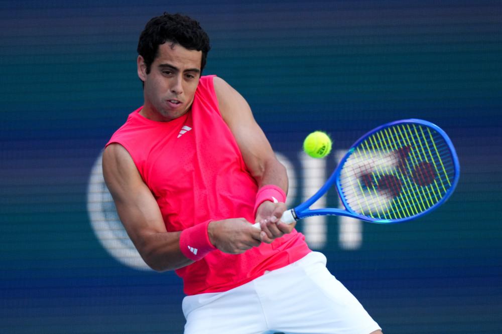 曼城英超33分紧追阿森纳，五项数据领跑联赛